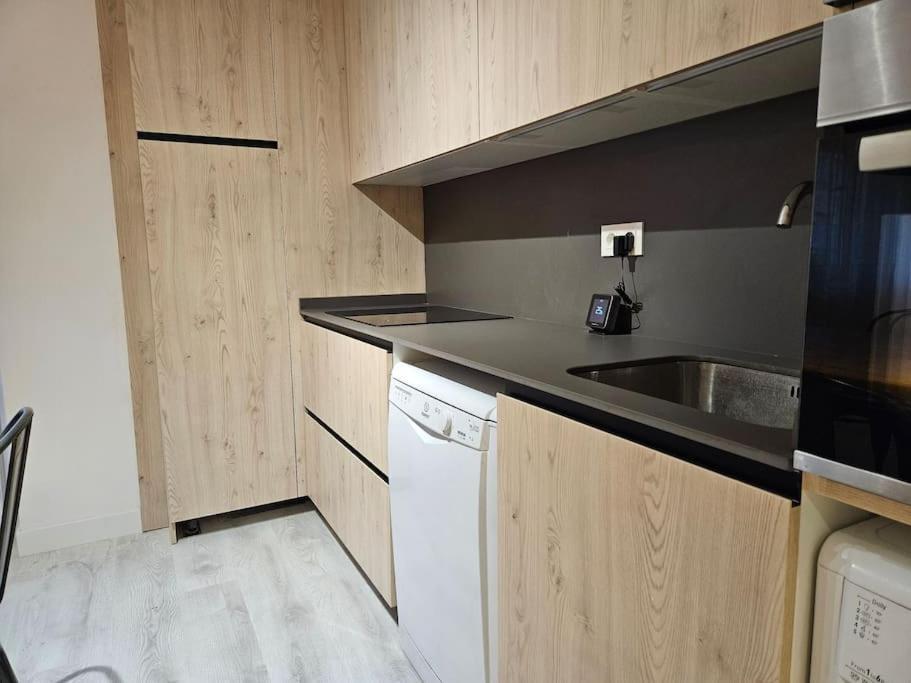 1A108 Amplio Y Moderno Apartamento 기욘 외부 사진